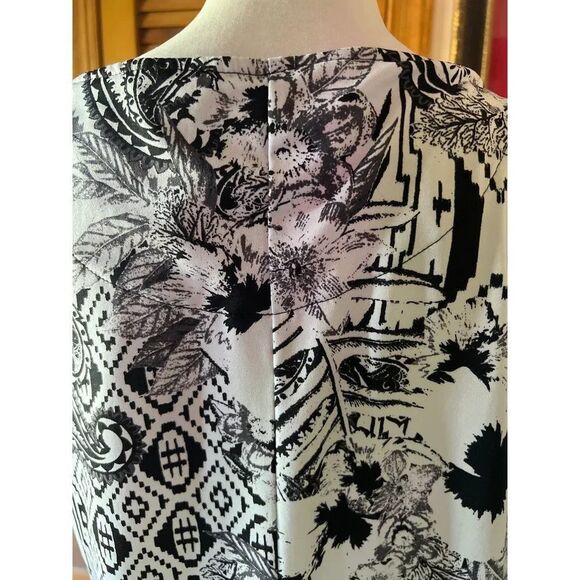 C Est. 1946 Womens Blouse — Medium - Picture 9 of 12